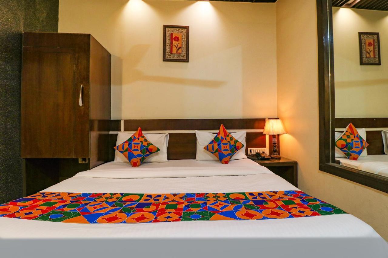 Staybook Hotel Aira New Delhi Railway Station Paharganj מראה חיצוני תמונה