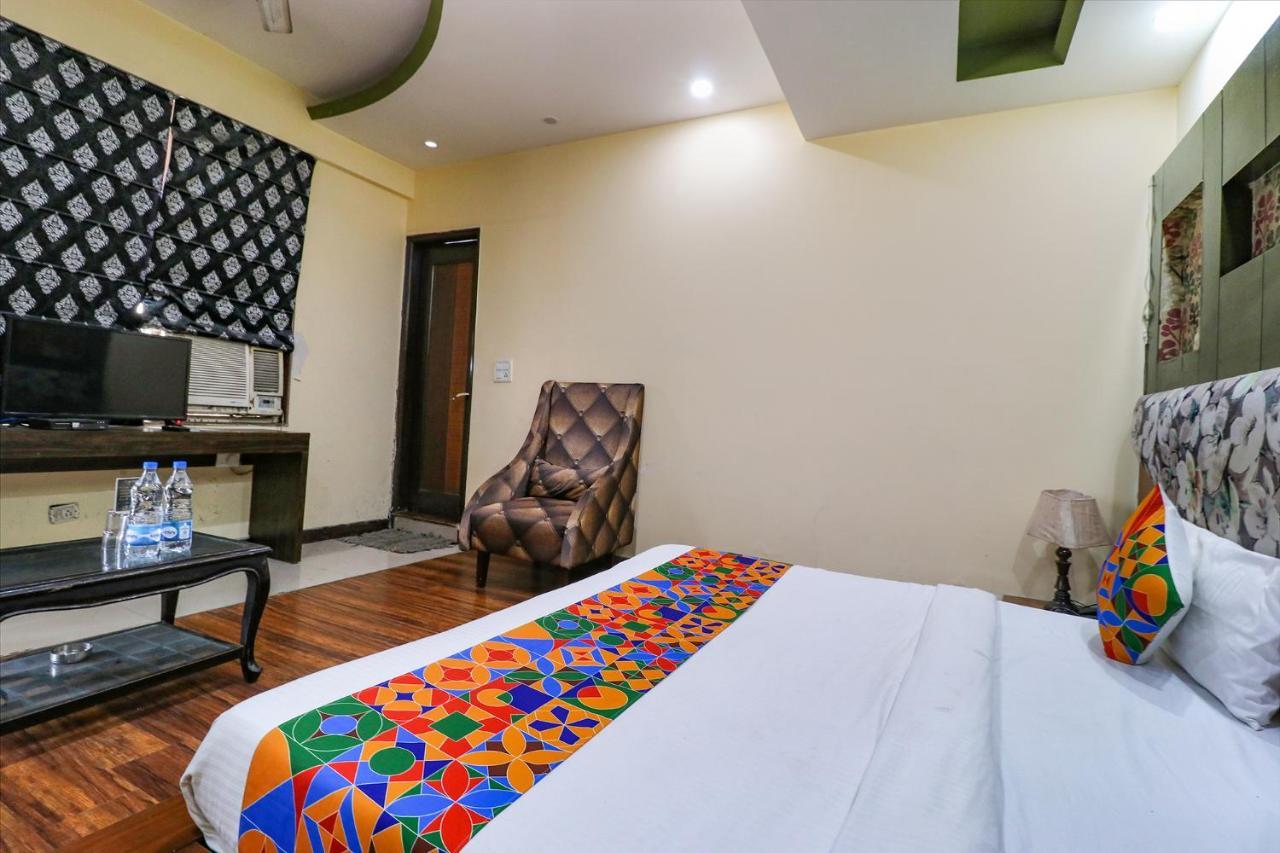 Staybook Hotel Aira New Delhi Railway Station Paharganj מראה חיצוני תמונה