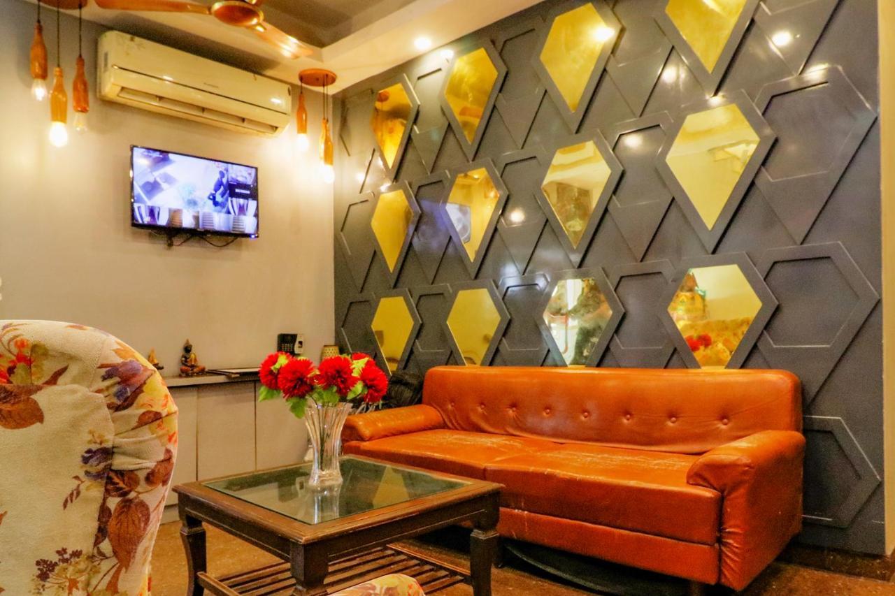 Staybook Hotel Aira New Delhi Railway Station Paharganj מראה חיצוני תמונה