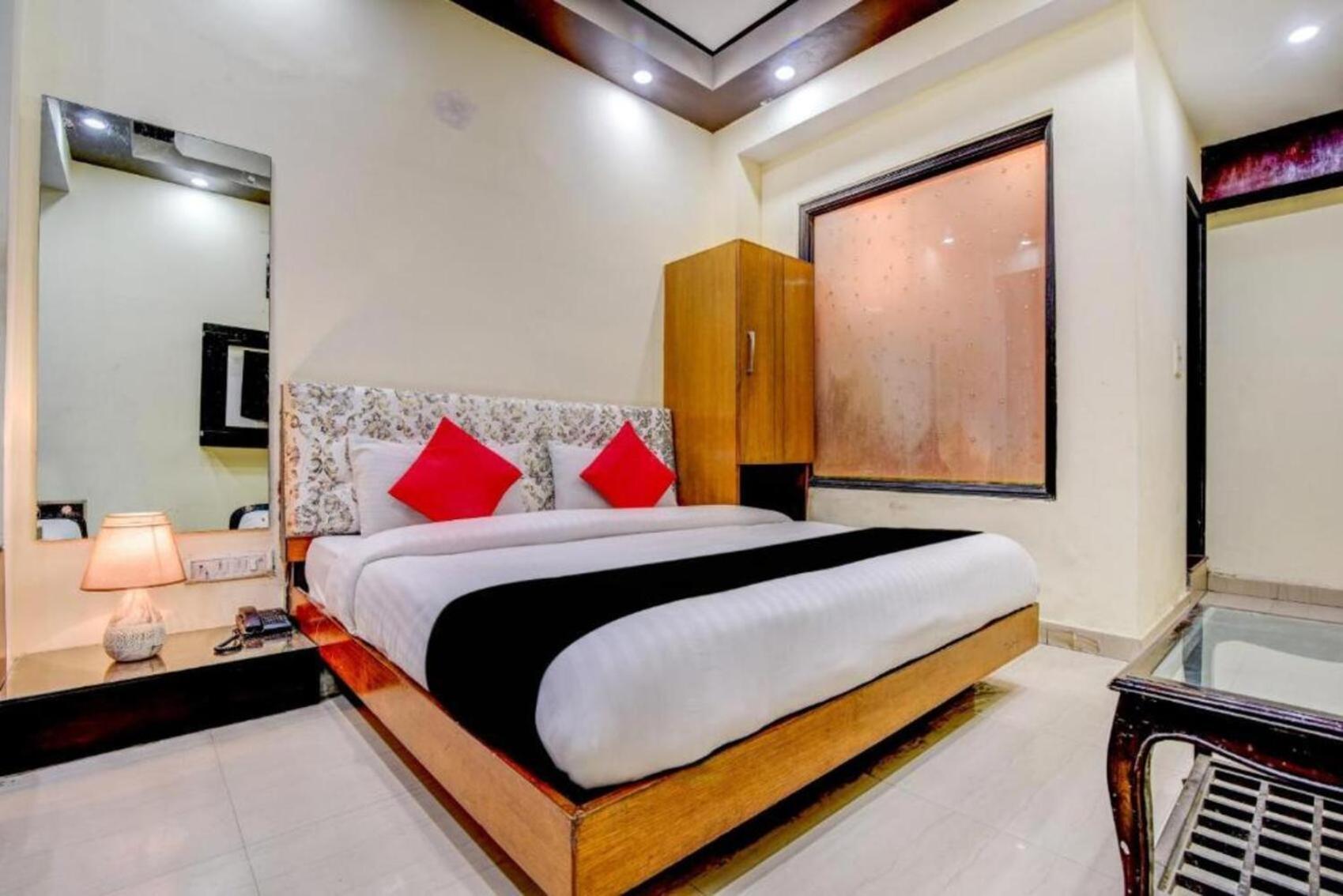 Staybook Hotel Aira New Delhi Railway Station Paharganj מראה חיצוני תמונה